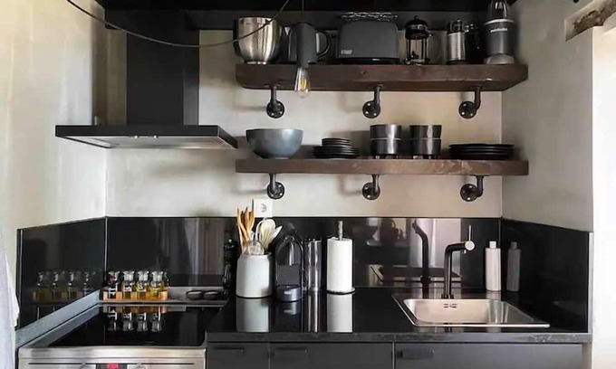 Tabua Cottage | THE L Lodge Elegant Country Cottage With Garden