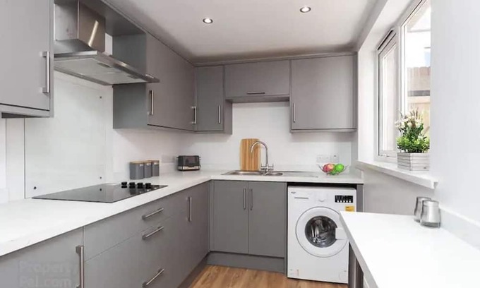 Belfast House | Luxurious Brand New Family Home