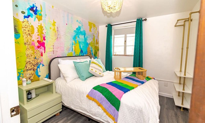 San Clemente House | Historic Central Tucson Casa Clemente minutes from Downtown, UofA Pet Friendly