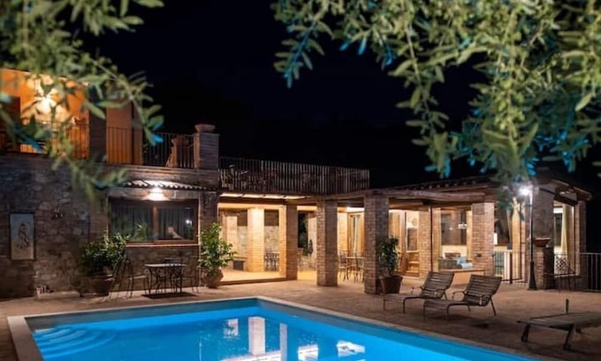 Corbara Apartment | In the charming Umbrian countryside near Orvieto, villa with pool and waterfall.