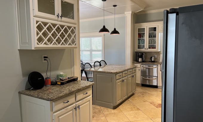 Jacksonville House | Country house on beautiful Lake Jacksonville