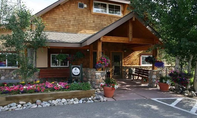 Summit Cove Condo | Great condo for groups/families near Keystone, Outlet Malls & 5 major ski areas.