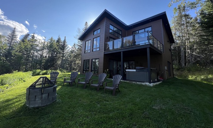 Gaspe Ski Chalet | Chalet&spa Le Panoramique - Bord DE MER