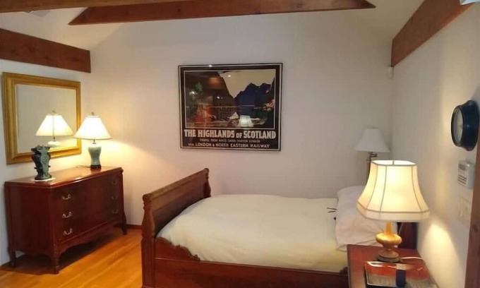 Bedford Cottage | Adirondacks in Westchester 2