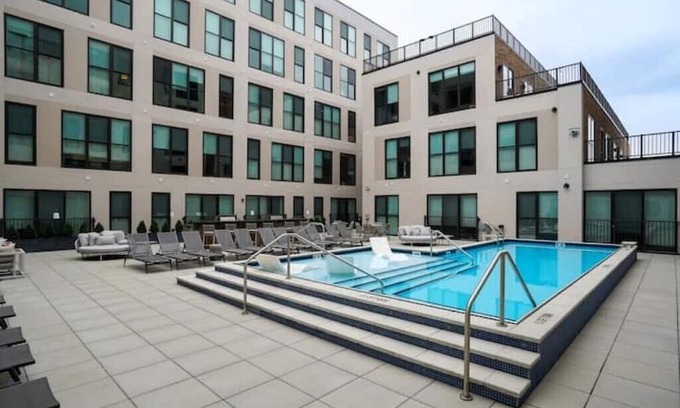 Pendleton Apartment | Fully Furnished 1 Bedroom Modern Apt W/Pool, Gym