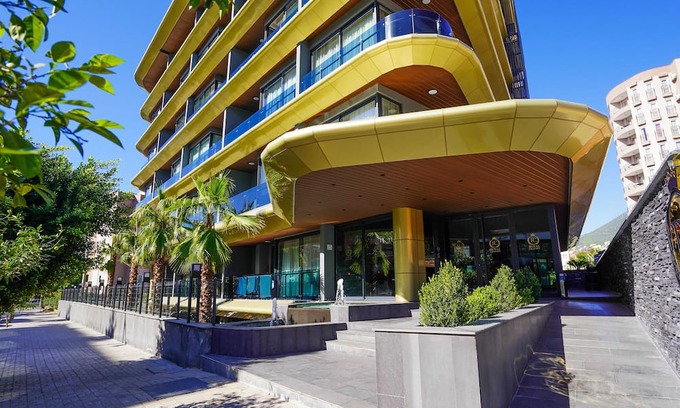 Kepez Apartment | Brand new apartment in premium residential complex. 400m from Kleopatra beach!