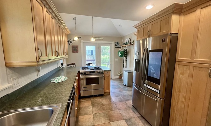 Old Town House | Old Town Spartan House-Walk to River Trail, restaurants, charming shops, yoga.