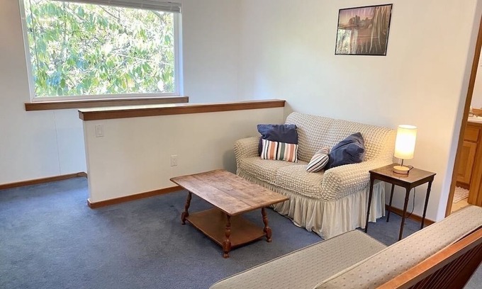 Port Townsend Apartment | Monthly Rental - Enjoy Port Townsend beaches and miles of wooded trails