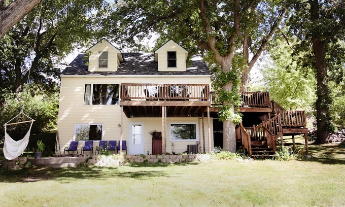 Ortonville House | New! Big Stone 4 Bedroom Renovated Home