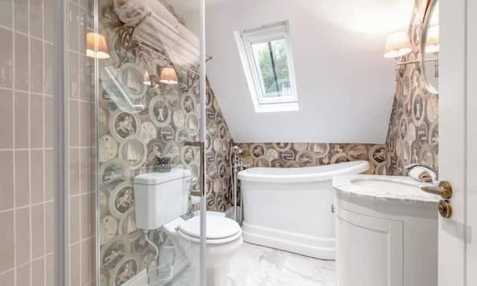 Loch Tay Cottage | Unique two bedroom cottage in Highland Perthshire