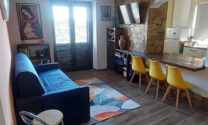 Monterosso Calabro Apartment | Apartment at Aunt Maria's along the path of the Kalabria Coast to Coast
