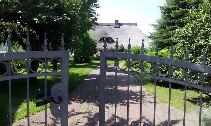 Witzin Cottage | Cottage 'Haus Am See' with Private Terrace, Private Garden and Wi-Fi