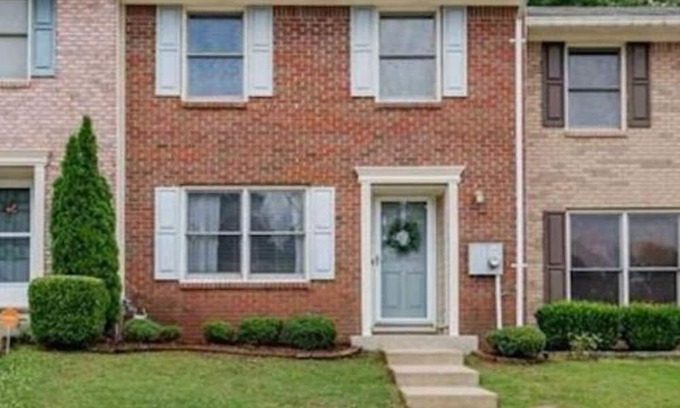 New Castle House | Falling Creek Lane, FCL, townhome tucked away in Trussville, AL
