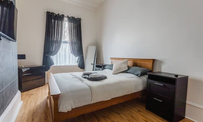 Hull Apartment | Hullidays》City Centre Urban Apt 2