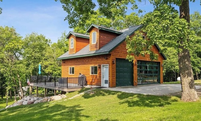 Richwood Cabin | Clear Waters Cabin on Buffalo Lake - Detroit Lakes, MN - Private 1.5 Acre Escape