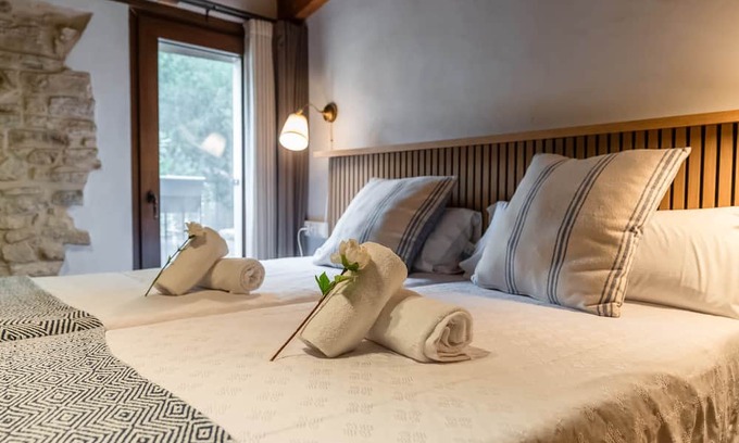 Sant Guim de Freixenet House | La Caseta de Freixenet – Encanto rural y natural