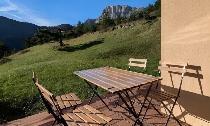 Gresse-en-Vercors Apartment | Apartment 'La Canopée - Grand Veymont View' with Mountain View and Private Terrace