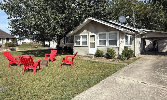 Celina House | Grand Lake Getaway nCozy 2 - Bedroom Lake Retreat Near Grand Lake St. Marys