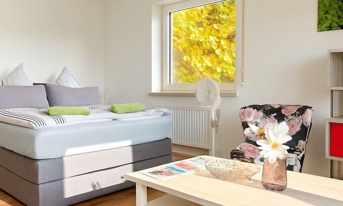 Schnetzenhausen Apartment | Vacation apartment 3 - Cozy, modern & central on Lake Constance