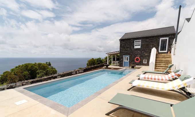Lajes do Pico Cottage | BIOMA Adega - Gourmet Stay