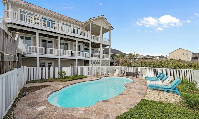 Surf City House | North Shore Paradise #199 - 7 BR, 7.5 BA Oceanfront Home w/Pool & Hot Tub