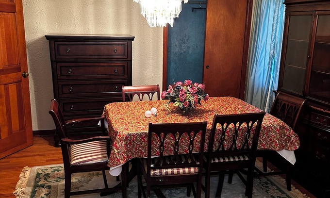 Macon County House | Modern Country Living in Historic Tuskegee in the city Limits.