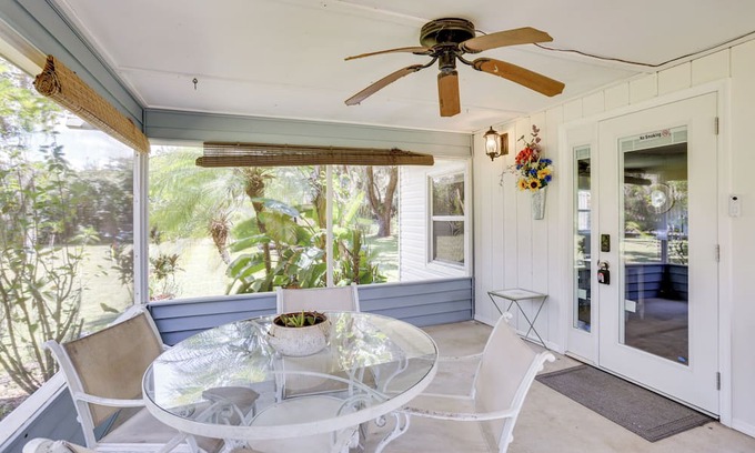 Arcadia House | Traveling Nurses Welcome! Peaceful Home in Arcadia