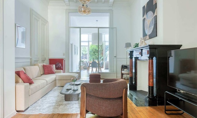 Upper Town Apartment | Sweett | Two-Bedroom Apartment B-01