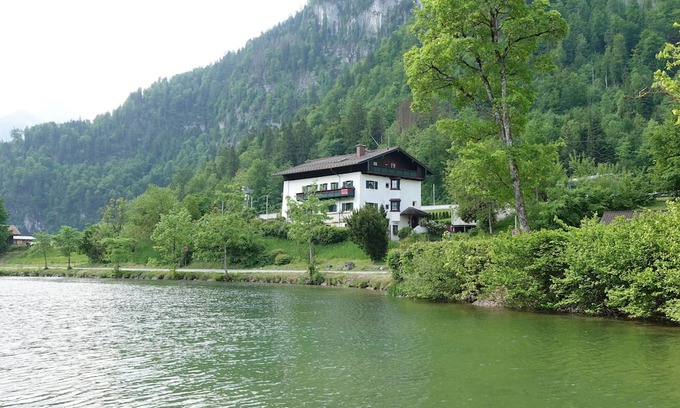 Schoenau am Koenigssee Apartment | Apartment 'Haus Am See - Königssee' with Lake View, Private Terrace and Wi-Fi