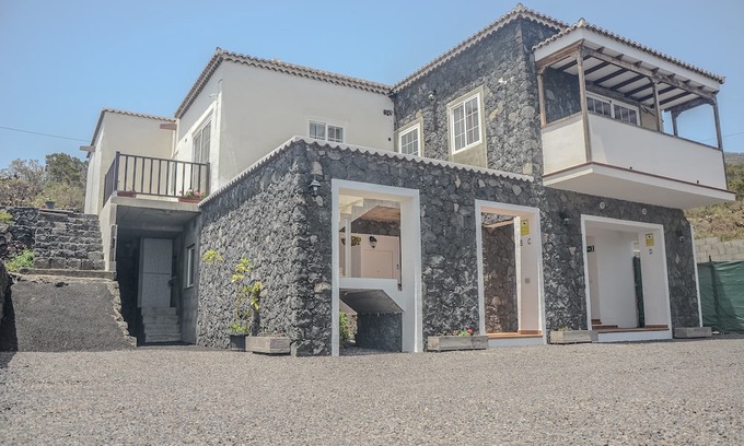 Villa de Mazo Apartment | VV ISLAVERDE ideal for relaxing and spending pleasant days in a rural environment.
