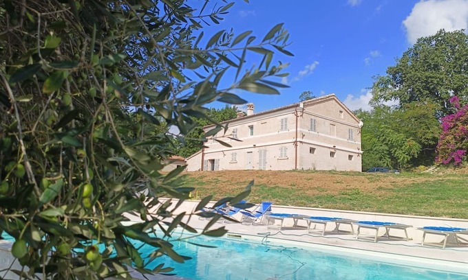 Morro d'Alba House | Charming country house with pool among the rolling hills of Morro d'Alba