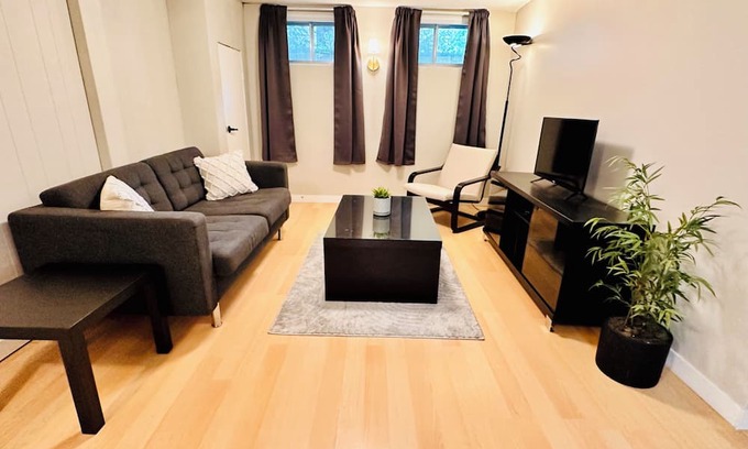 Winnipeg Apartment | Urban Nest in Beautiful St Boniface. Simple. Bright. Clean. Walkable. Amenities.