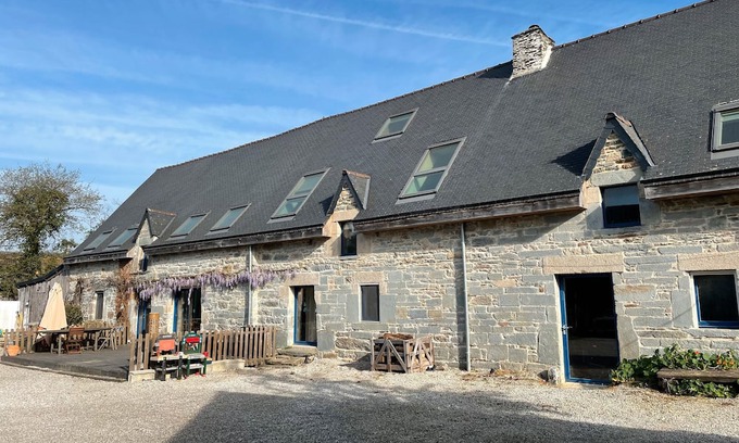 Cleguerec House | Country House 'Kerdrean' with Shared Terrace and Wi-Fi