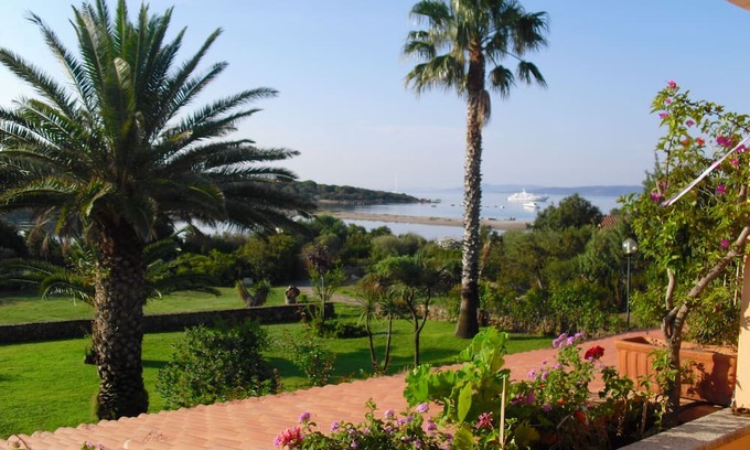 San Teodoro Apartment | Coda Cavallo wonderful two-room apartment with sea view