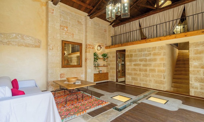 Specchia Apartment | Apartment 'Dimora Pisanelli' with Wi-Fi and Air Conditioning