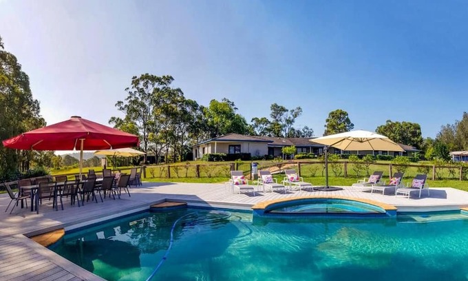 Lovedale House | Burncroft Guesthouse