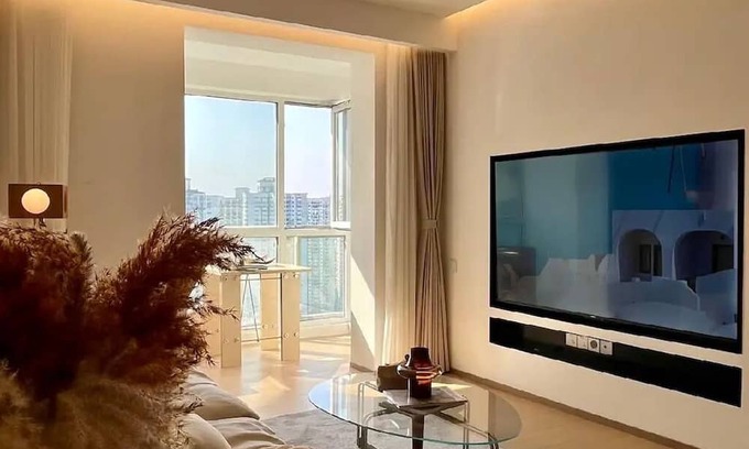 Xuhui Apartment | Sunny Abode鼎园A Newly renovated near Xintiandi