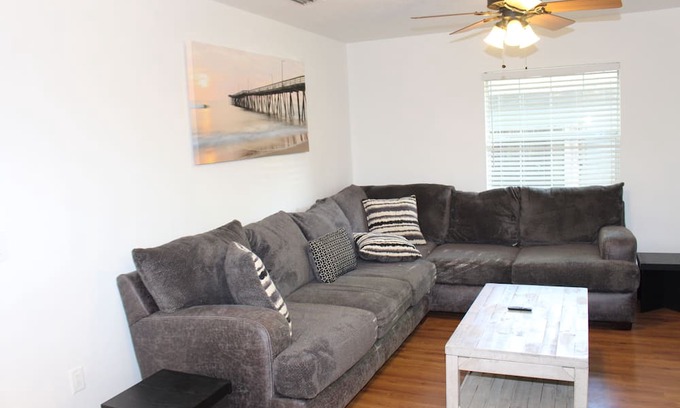 Gainesville House | Only 5 min to University of Florida!