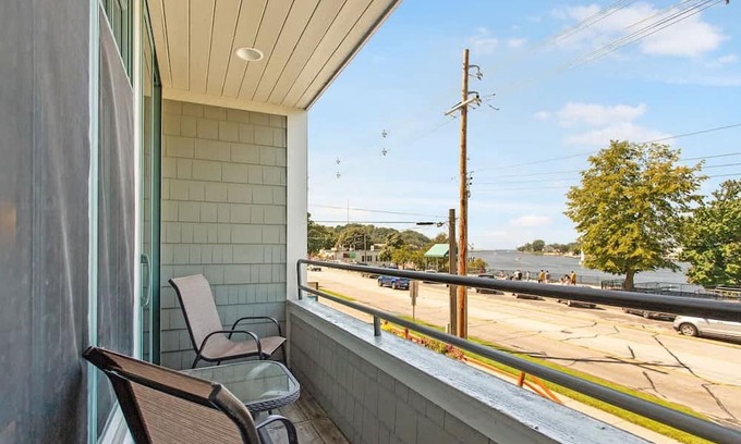 Grand Haven Apartment | South Harbor Hideaway Water View