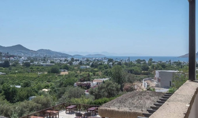 Yalikavak Bed & Breakfast | Charming 1-bedroom bed & breakfast with AC, WiFi in lovely Bodrum