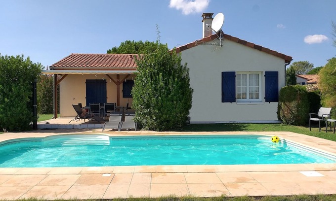 Vasles Villa | Villa with garden near beautiful golf course