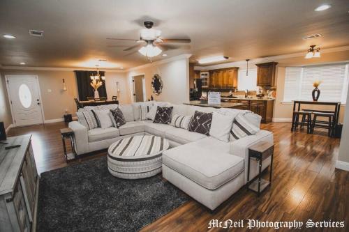 Park Forest - LA North House | “Home Away From Home” 12mi to LSU, 10mi to SU
