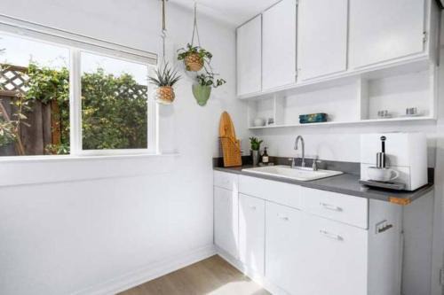 Seabright Villa | Queen of Seabright!